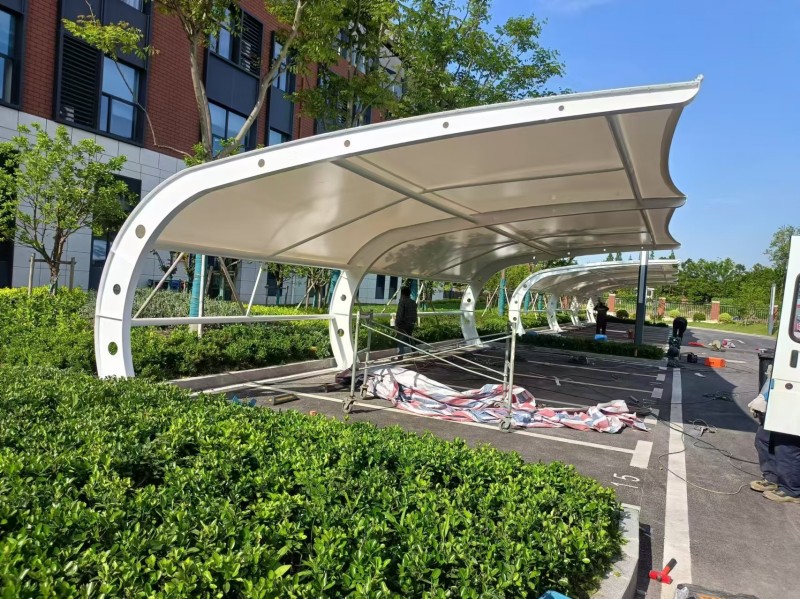 如何选择南京市雨棚公司？北雨膜结构等公司推荐